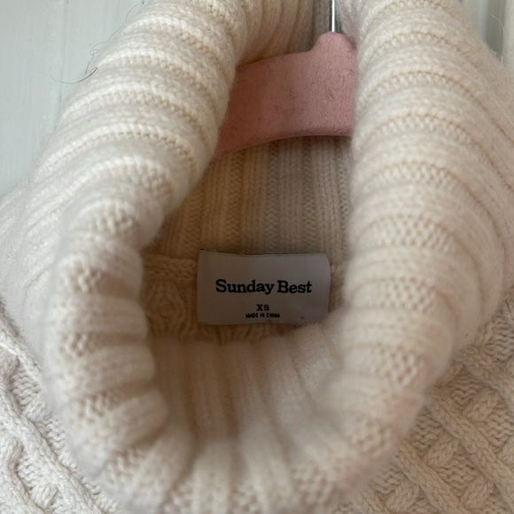 Sunday Best Peggy Aritzia XS Cream Fisherman Sweater Cable Knit - Picture 3 of 8